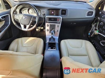 Zdjęcie 8 z 13 samochodu: 2017 VOLVO V60 PLATINUM VIN:YV140MSM4H1359442 - miniatura