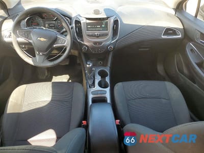 Zdjęcie 8 z 12 samochodu: 2017 CHEVROLET CRUZE LT VIN:3G1BE6SM1HS542296 - miniatura