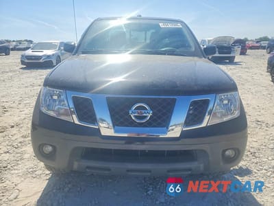 Piąte zdjęcie samochodu w środku: 2017 NISSAN FRONTIER SV VIN:1N6DD0ER6HN771782 - miniatura