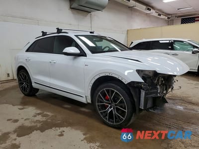 Czwarte zdjęcie samochodu z boku: 2023 AUDI Q8 PREMIUM PLUS S-LINE VIN:WA1EVBF15PD010829 - miniatura
