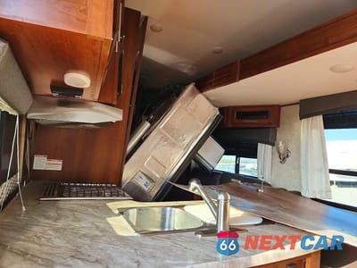 Zdjęcie 6 z 10 samochodu: 2018 JAYCO EAGLE HT CAMPER VIN:1UJCJ0BS4J1PP0528 - miniatura