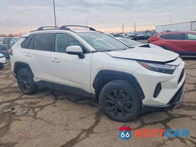Czwarte zdjęcie samochodu z boku: 2022 TOYOTA RAV4 SE VIN:4T3T6RFV7NU065465 - miniatura