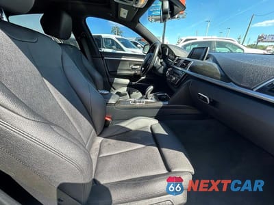 Piąte zdjęcie samochodu w środku: 2018 BMW 430XI GRAN COUPE VIN:WBA4J3C56JBG95257 - miniatura
