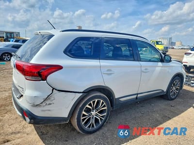 Trzecie zdjęcie samochodu z tyłu: 2016 MITSUBISHI OUTLANDER SE VIN:JA4AZ3A33GZ033238 - miniatura