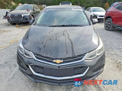 Piąte zdjęcie samochodu w środku: 2017 CHEVROLET CRUZE LT VIN:1G1BE5SMXH7176749 - miniatura
