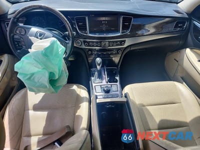 Zdjęcie 8 z 12 samochodu: 2016 HYUNDAI EQUUS SIGNATURE VIN:KMHGH4JH8GU101823 - miniatura