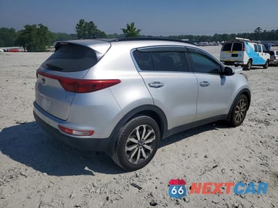 Trzecie zdjęcie samochodu z tyłu: 2019 KIA SPORTAGE EX VIN:KNDPN3AC8K7607686 - miniatura