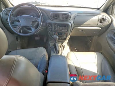 Zdjęcie 8 z 13 samochodu: 2002 CHEVROLET TRAILBLAZER VIN:1GNDT13S722456345 - miniatura