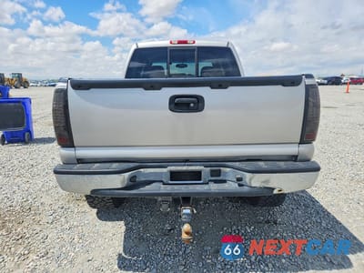 Zdjęcie 6 z 12 samochodu: 2005 CHEVROLET SILVERADO K1500 VIN:2GCEK13T451396196 - miniatura
