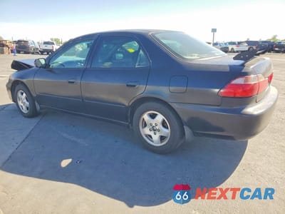 Drugie zdjęcie samochodu z przodu: 2000 HONDA ACCORD EX VIN:1HGCG1653YA071816 - miniatura