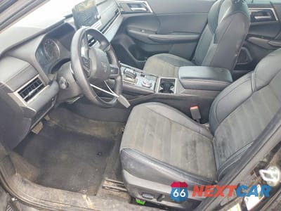 Zdjęcie 7 z 11 samochodu: 2023 MITSUBISHI OUTLANDER SE VIN:JA4J3UA86PZ032264 - miniatura