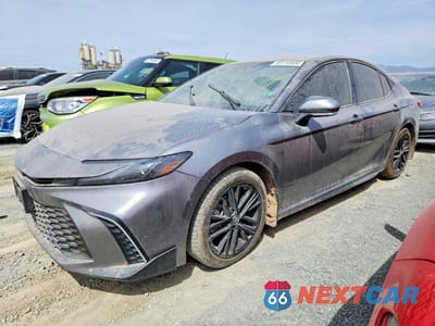 2025 TOYOTA CAMRY SE 4T1DAACKXSU551299 - główne zdjęcie licytacji z USA - miniatura