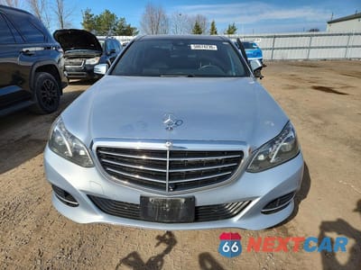 Piąte zdjęcie samochodu w środku: 2016 MERCEDES-BENZ E 400 4MATIC VIN:WDDHF6HB5GB299208 - miniatura