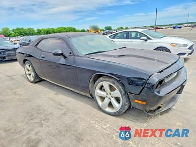 Czwarte zdjęcie samochodu z boku: 2013 DODGE CHALLENGER SXT VIN:2C3CDYAG7DH648940 - miniatura