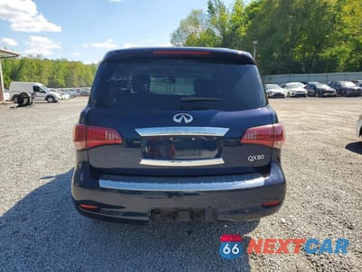 Zdjęcie 6 z 12 samochodu: 2016 INFINITI QX80 BASE VIN:JN8AZ2NE8G9122805 - miniatura