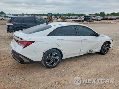 Trzecie zdjęcie samochodu z tyłu: 2025 HYUNDAI ELANTRA SEL SPORT VIN:KMHLM4DGXSU084142 - miniatura