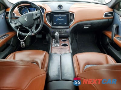 Zdjęcie 8 z 12 samochodu: 2019 MASERATI GHIBLI S VIN:ZAM57YTL7K1319118 - miniatura