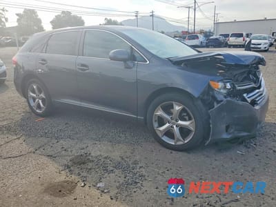 Czwarte zdjęcie samochodu z boku: 2010 TOYOTA VENZA FWD V6 VIN:4T3ZK3BB1AU022524 - miniatura