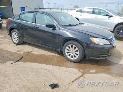 Czwarte zdjęcie samochodu z boku: 2013 CHRYSLER 200 TOURING VIN:1C3CCBBB9DN506406 - miniatura