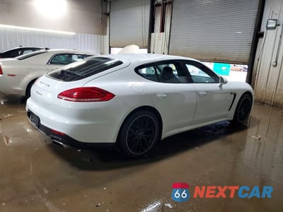 Trzecie zdjęcie samochodu z tyłu: 2014 PORSCHE PANAMERA 2 VIN:WP0AA2A7XEL005270 - miniatura