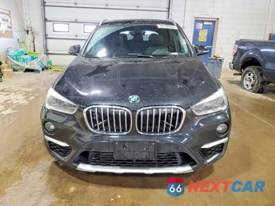 Piąte zdjęcie samochodu w środku: 2018 BMW X1 XDRIVE28I VIN:WBXHT3C30J5L31766 - miniatura