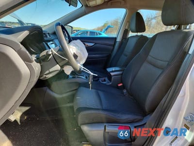 Zdjęcie 7 z 14 samochodu: 2017 NISSAN ROGUE S VIN:JN8AT2MV0HW258917 - miniatura