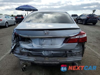 Zdjęcie 6 z 12 samochodu: 2017 HONDA ACCORD SPORT VIN:1HGCR2F56HA124928 - miniatura