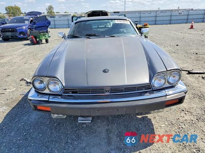 Piąte zdjęcie samochodu w środku: 1989 JAGUAR XJS VIN:SAJNY5844KC161960 - miniatura