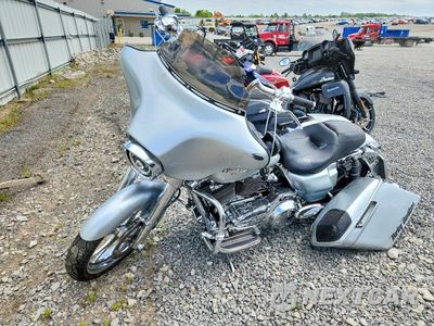Trzecie zdjęcie samochodu z tyłu: 2010 HARLEY-DAVIDSON FLHX VIN:1HD1KB417AB601049 - miniatura