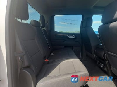 Zdjęcie 10 z 11 samochodu: 2026 CHEVROLET SILVERADO K1500 LT VIN:1GCUKDED4TZ176242 - miniatura