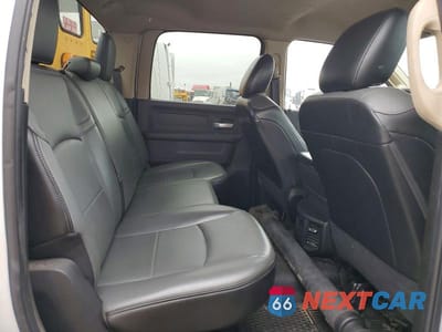 Zdjęcie 11 z 14 samochodu: 2019 RAM 3500 TRUCK CAB AND CHASSIS VIN:3C7WRTCL7KG643390 - miniatura