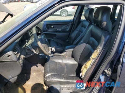 Zdjęcie 7 z 12 samochodu: 1998 VOLVO S70 GLT VIN:YV1LS5678W2472379 - miniatura