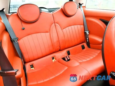 Zdjęcie 10 z 12 samochodu: 2007 MINI COOPER S VIN:WMWMF73527TL83719 - miniatura