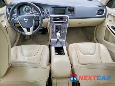 Zdjęcie 8 z 12 samochodu: 2013 VOLVO S60 T5 VIN:YV1612FH6D2205102 - miniatura