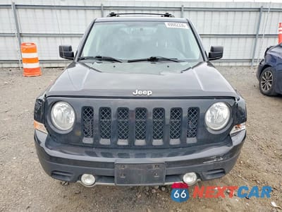 Piąte zdjęcie samochodu w środku: 2012 JEEP PATRIOT LATITUDE VIN:1C4NJRFB8CD689637 - miniatura