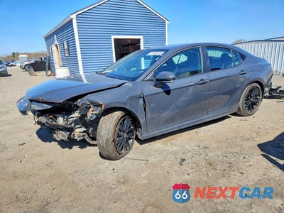 2025 TOYOTA CAMRY SE 4T1DAACK8SU131959 - główne zdjęcie licytacji z USA - miniatura
