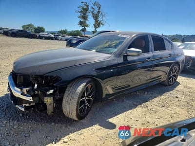 2022 BMW M550XI WBA13BK03NCJ89878 - główne zdjęcie licytacji z USA - miniatura