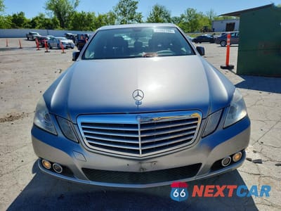 Piąte zdjęcie samochodu w środku: 2011 MERCEDES-BENZ E 350 4MATIC VIN:WDDHF8HB2BA431335 - miniatura