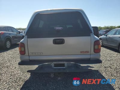 Zdjęcie 6 z 12 samochodu: 2001 GMC NEW SIERRA C1500 VIN:2GTEC19V211262271 - miniatura
