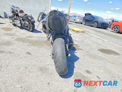 Czwarte zdjęcie samochodu z boku: 2026 KAWASAKI ZX636 K VIN:JKBZXJK11TA014623 - miniatura