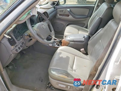 Zdjęcie 7 z 14 samochodu: 2005 TOYOTA SEQUOIA SR5 VIN:5TDBT44A55S241308 - miniatura