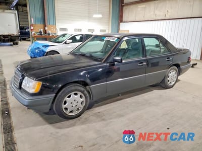 1994 MERCEDES-BENZ E 320 WDBEA32E9RC065145 - główne zdjęcie licytacji z USA - miniatura