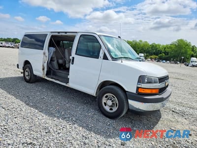 Czwarte zdjęcie samochodu z boku: 2018 CHEVROLET EXPRESS G3500 LT VIN:1GAZGPFG6J1260553 - miniatura