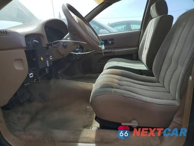 Zdjęcie 7 z 12 samochodu: 1995 CHEVROLET CAPRICE / IMPALA CLASSIC SS VIN:1G1BL52P3SR161019 - miniatura
