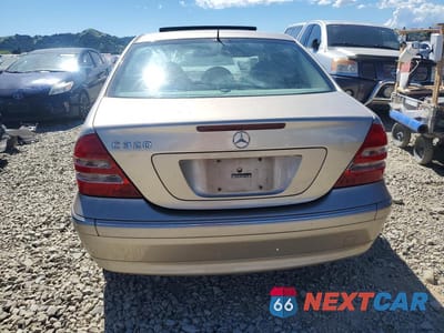 Zdjęcie 6 z 11 samochodu: 2001 MERCEDES-BENZ C 320 VIN:WDBRF64J31F050044 - miniatura