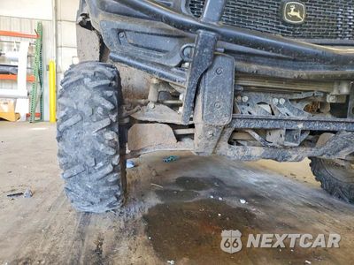Zdjęcie 10 z 10 samochodu: 2020 JOHN DEERE XUV835M UTILITY VEHICLE VIN:1M0835MDKLM030957 - miniatura