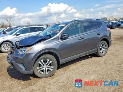 2018 TOYOTA RAV4 LE JTMBFREV8JJ730976 - główne zdjęcie licytacji z USA - miniatura