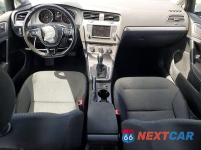 Zdjęcie 8 z 12 samochodu: 2017 VOLKSWAGEN GOLF SPORTWAGEN S VIN:3VWC17AU4HM526027 - miniatura