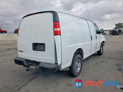 Trzecie zdjęcie samochodu z tyłu: 2025 CHEV EXPRESS CUTAW VIN:1GCWGAFP4S1108859 - miniatura