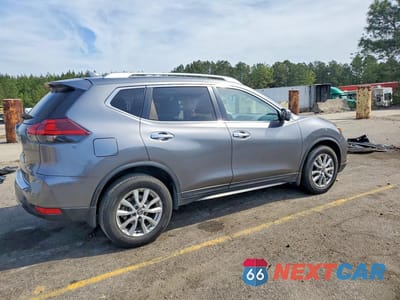 Trzecie zdjęcie samochodu z tyłu: 2018 NISSAN ROGUE SV VIN:KNMAT2MT0JP502740 - miniatura